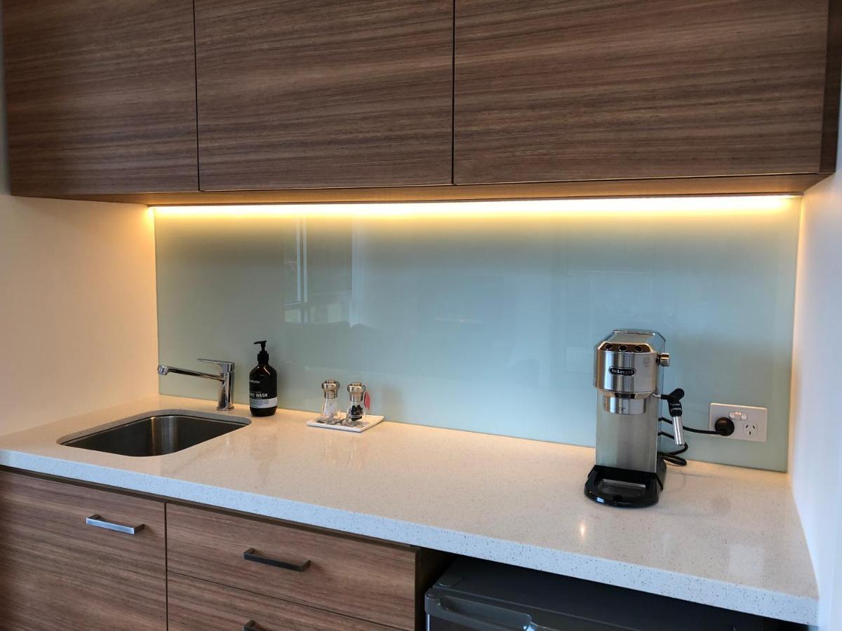 Messmates Luxury Eco Suites อินเวอร์ลอค ภายนอก รูปภาพ